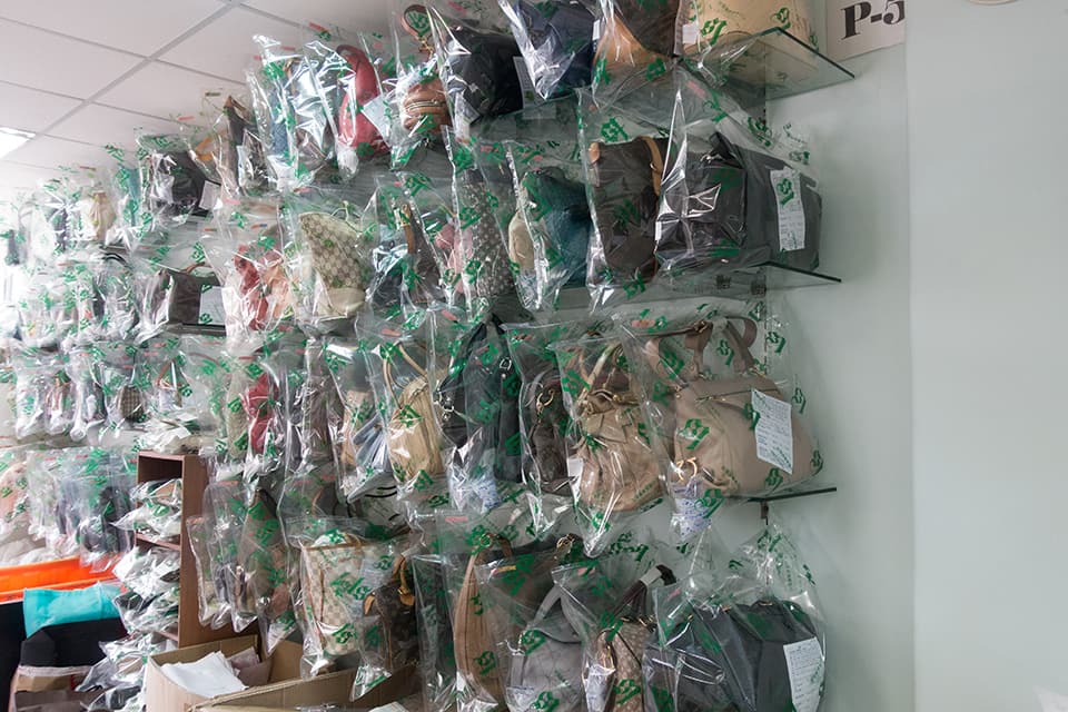 已經清洗完成的名貴包包